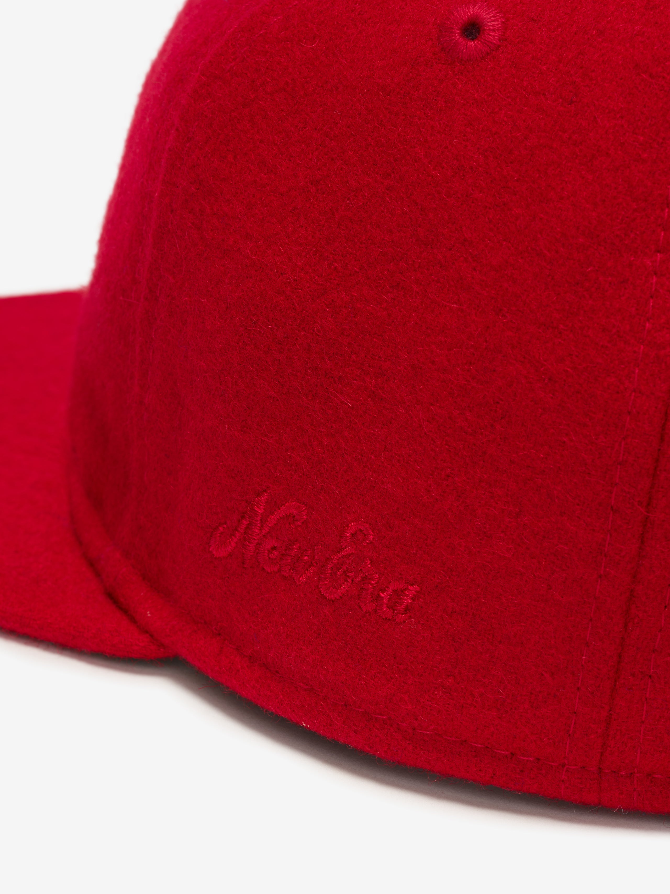 Close-up of red Chicago White Sox Wool Retro Crown 59FIFTY fitted cap showing tonal New Era embroidery on side panel, gallery image 0