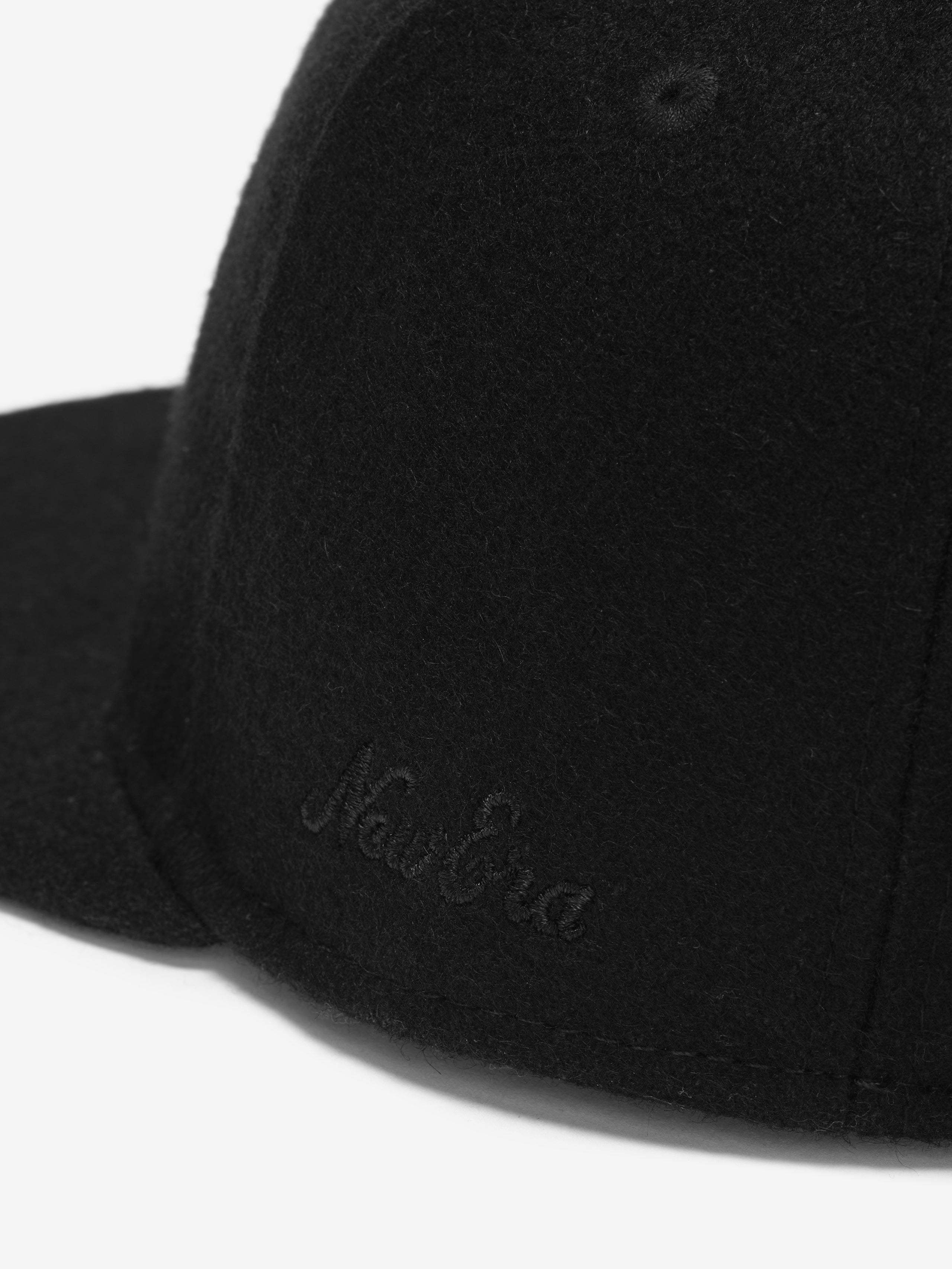 Close-up of black San Francisco Wool Retro Crown 59FIFTY fitted cap with tonal New Era embroidery detail, gallery image 0