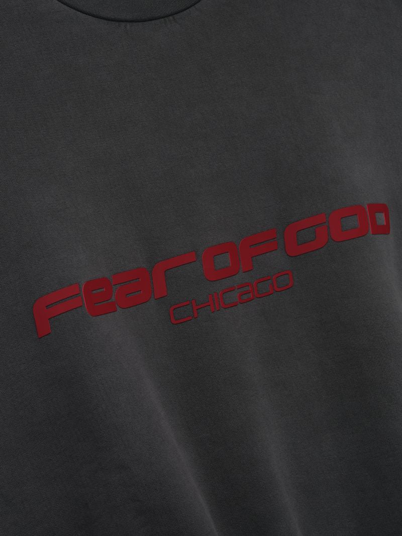 Close-up of raised red Fear of God Chicago text on dark grey fabric of cropped sweatshirt etgTSbw.jpg gallery 0