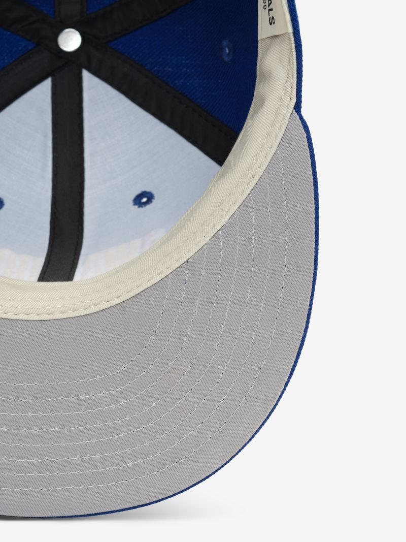 Inside view of Warriors 9Fifty RC Snapback showing light grey brim underside and blue interior panels lG4c8vWA.jpg gallery 0